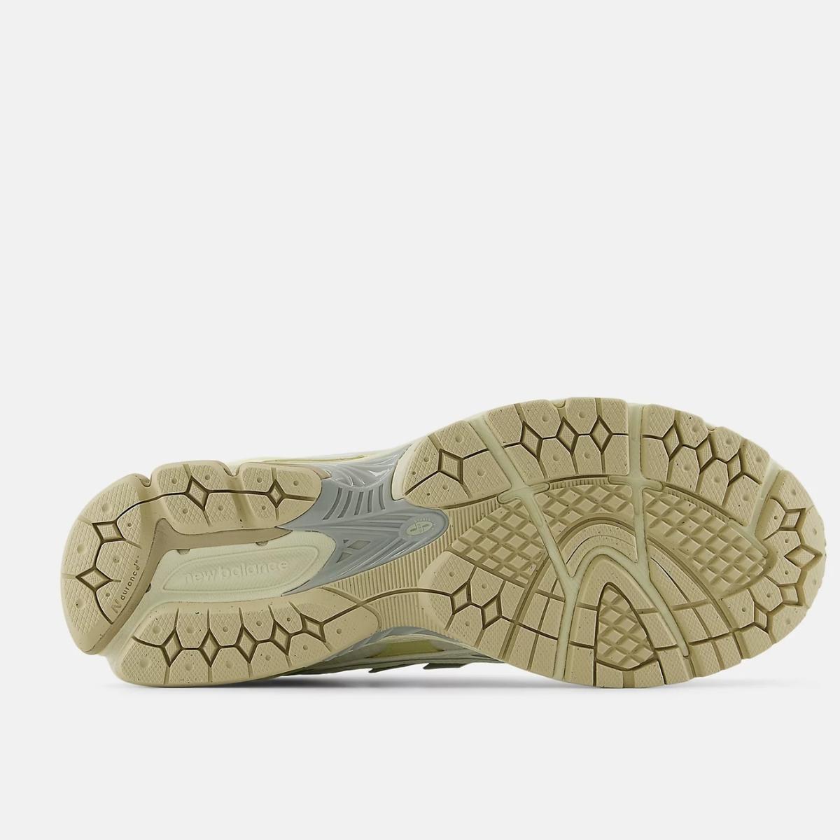 Đế và profile giày New Balance 1906R Lunar New Year