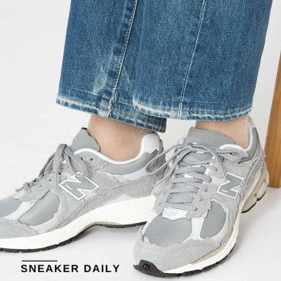 giay-new-balance-2002r-protection-pack-slate-grey-m2002rdm-5
