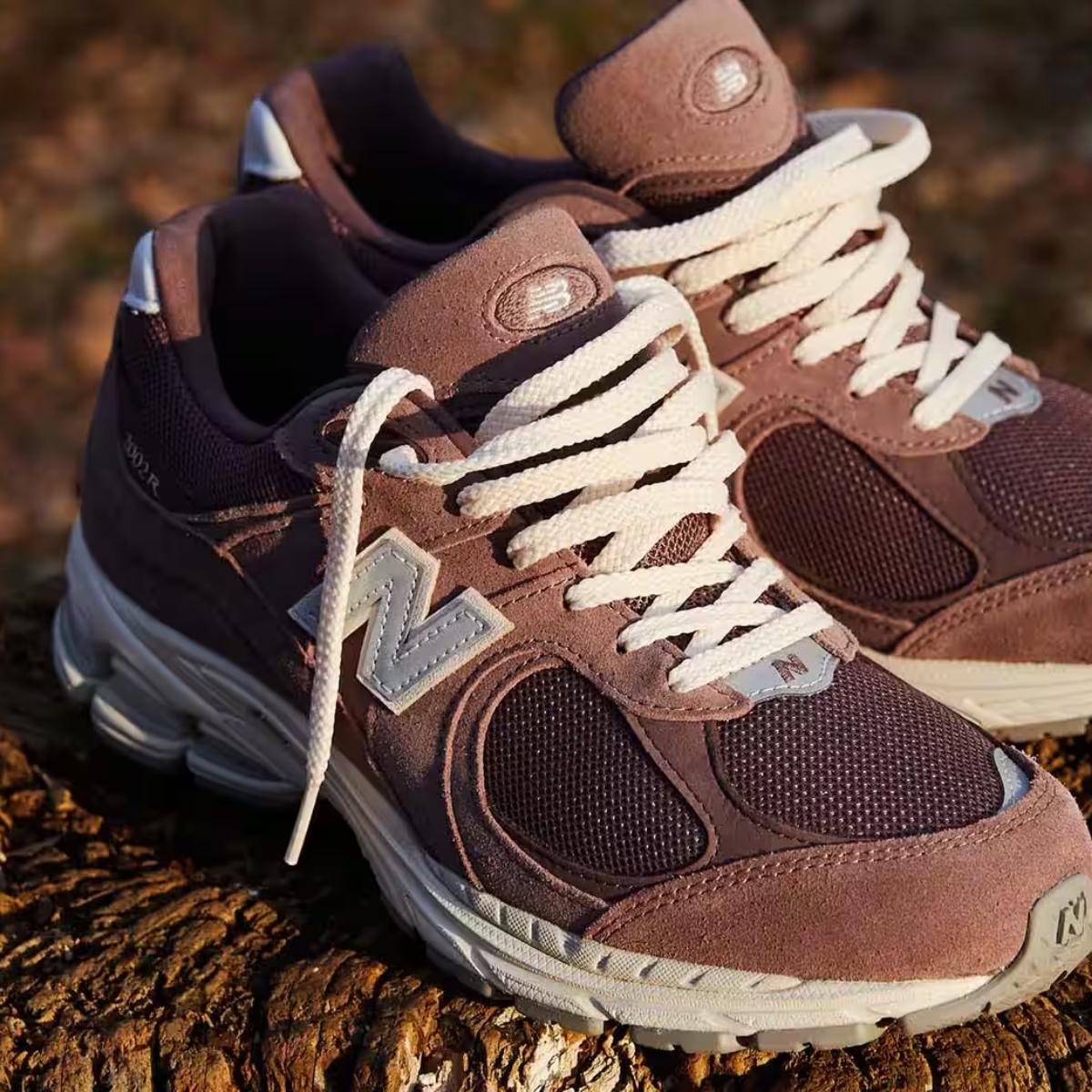 giay-new-balance-2002r-suede-pack-dusty-fig-m2002rhd-10