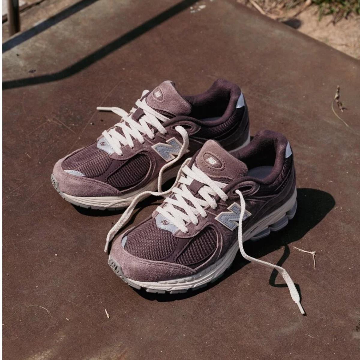 giay-new-balance-2002r-suede-pack-dusty-fig-m2002rhd-7