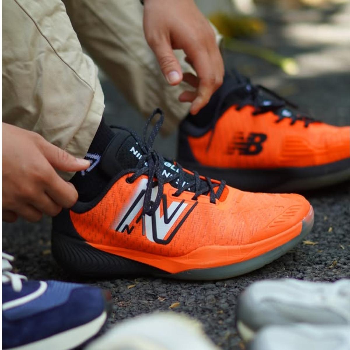 giay-new-balance-fuelcell-996v5-neon-dragonfly-black-mch996a5-3