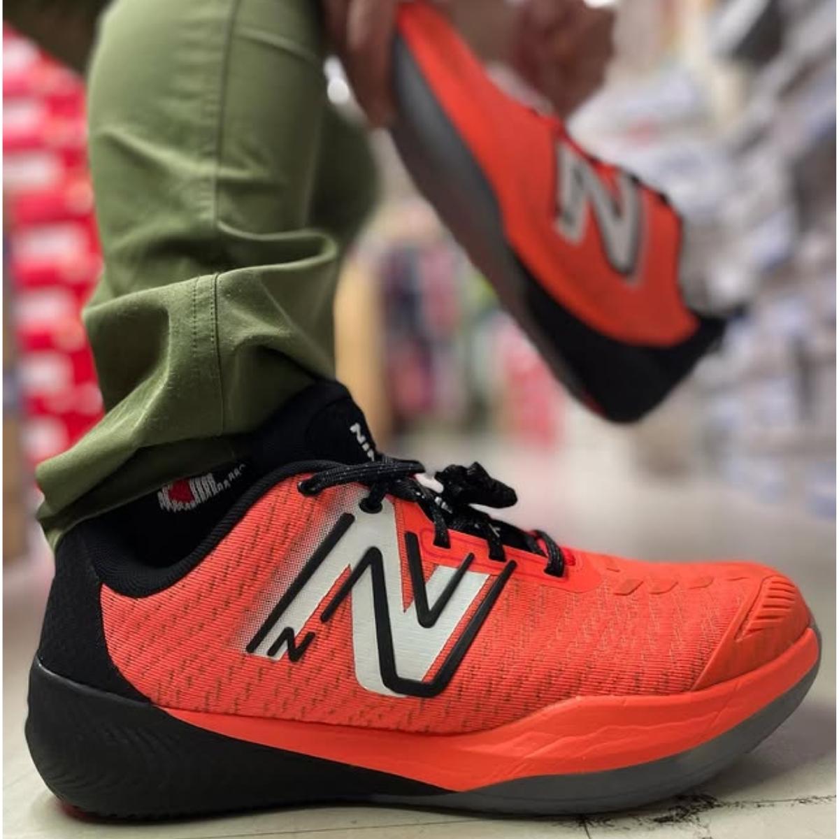 giay-new-balance-fuelcell-996v5-neon-dragonfly-black-mch996a5-4